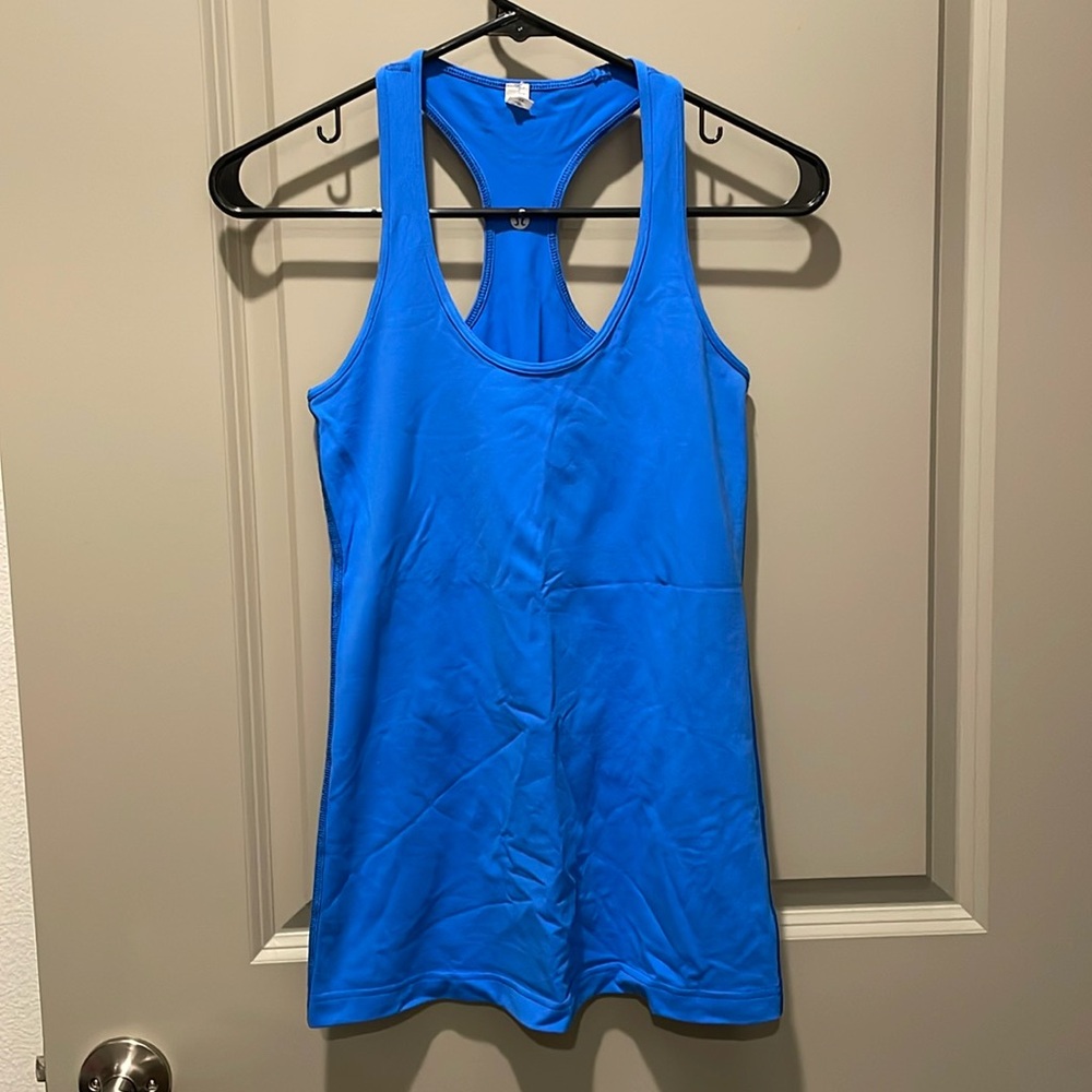 Lululemon blue tank top women’s size 6